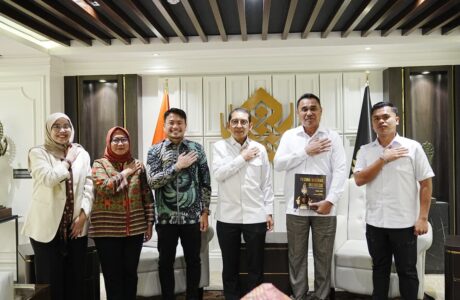 Kementerian Kebudayaan RI bersama Pemerintah Kabupaten Nias Selatan membahas penguatan kerja sama dalam pelestarian dan pengembangan warisan budaya daerah. Foto : Kemenbud